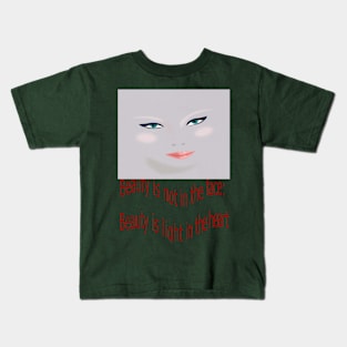 Beauty face. Kids T-Shirt